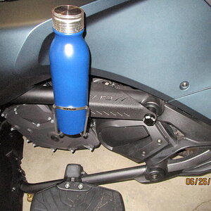 F3 Cup Holder with Blue cup