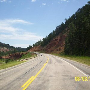 Devils Tower scenery.