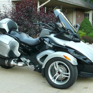 Spyder with Corbin Saddlebags and Trunkbox