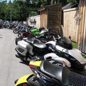 Bentley's 2 Spyders 8 8 09