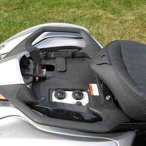 Spyder no rear saddle