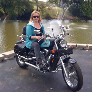 My 98 Honda Shadow 600 VLX Deluxe.  I miss this bike! (sniff)