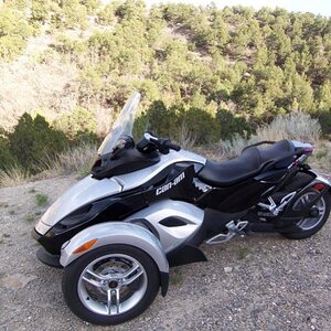 Jemez mountain ride - edge of the cliff.