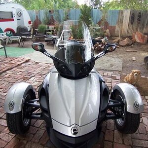 RoboBrackets and new windshield installed, total time about 30 minutes. After two days, this is my favorite modification for comfort and ride-ability.