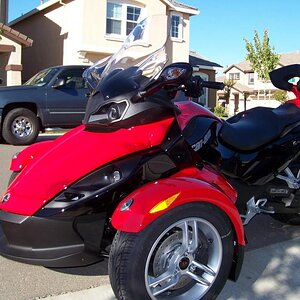 That's my truck in the background... it has been replaced! :)