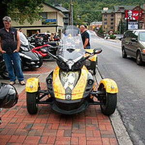 3946298514 334b26afa7 m