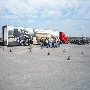 truck800

Lytle,TX demo 11/7/09