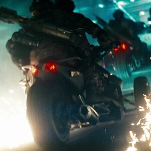 Transformers-Revenge of the Fallen (Spyder Pics) Hindle exhaust