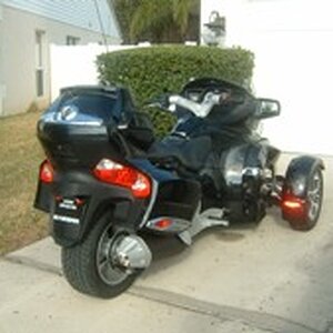 2010 BRP Can Am Spyder RT S Timeless Black Sig1