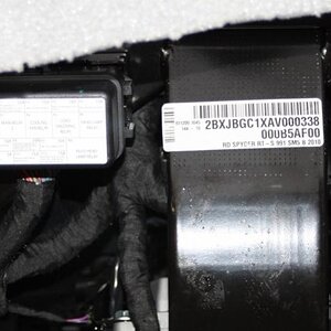 Vin sticker on front of frame.