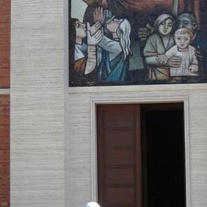 28 + old church in italy  15p
12 + graffiti mural 50p