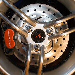 2010RSspyder CaliperTrimKit 10 - Right side Trim Kit Decal Installed