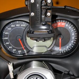 SpyderHotHands GPS Wiring 4 - Installing Hot Hands (heated grips - low power draw) and Garmin GPS mount - Both powered directly from the battery - Ins