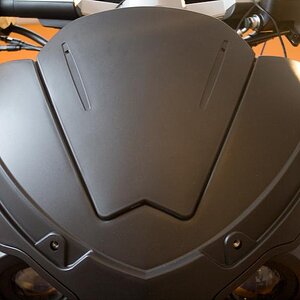 SpyderHotHands GPS Wiring 2 - Installing Hot Hands (heated grips - low power draw) and Garmin GPS mount - Both powered directly from the battery - Ins