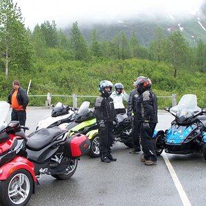 Spyders at Portage Lake, AK
