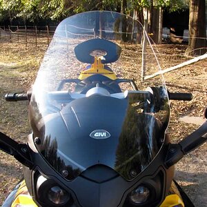Givi D770ST windscreen