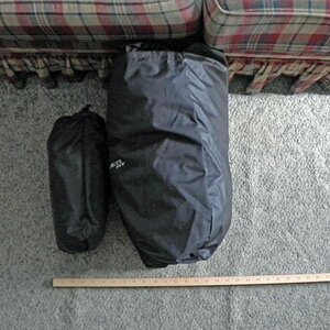 RT-S Covers from side
Travel Cover (left)
Outdoor Cover (right)