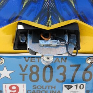 Casualty - license plate reflector is somewhere on I-95