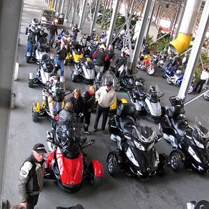 Spyder line up for track ryde