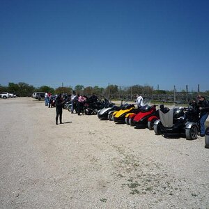 P1030266 resize

and more bikes