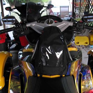 View from rear of bag on Spyder