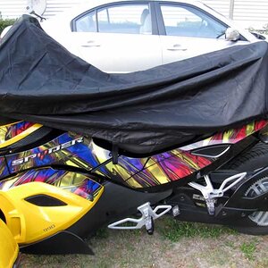 Fitment with Givi Screen, back rest, and mirrors covered