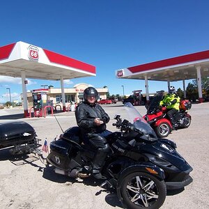 Irish & TrickyDick arrive in Edgewood, NM