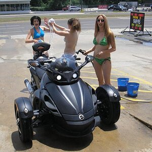 10 5 28 Wicked Angels Bikini Car Wash 001