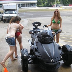 10 5 28 Wicked Angels Bikini Car Wash 002
