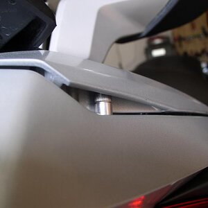 Helmet locks sideview