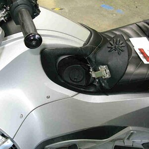 Gas Door. A nice feature of this new saddle.