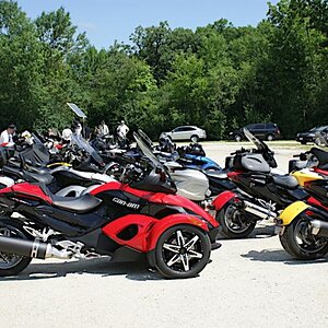 2010 Spyder event at the Lehmann Mansion  -- Thats my Red Spyder