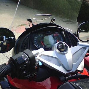 LargeMirrors:  Here's a much better picture of the 6 & 1/2" Convex mirrors from Pilot Truck Stop.