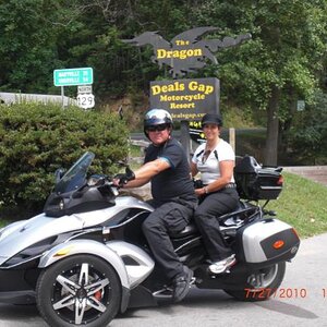 1,900 mls, 54.5 gls of gas, not bed for a spyder. I spend only $ 144.00 on gas on 1,900 mls and I heve a blast.