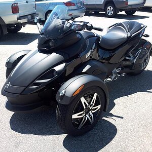 Sport Tour Shield and Mono Cowl installed - Now she's a Phantom! Going to have the shield tinted