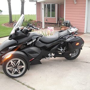 2010 08 07 Spyder Saddlebags 014