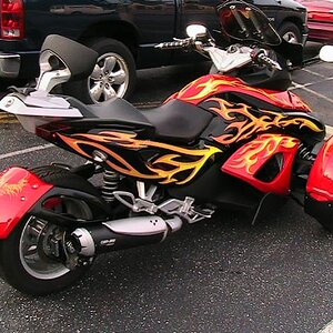 More of de right side.