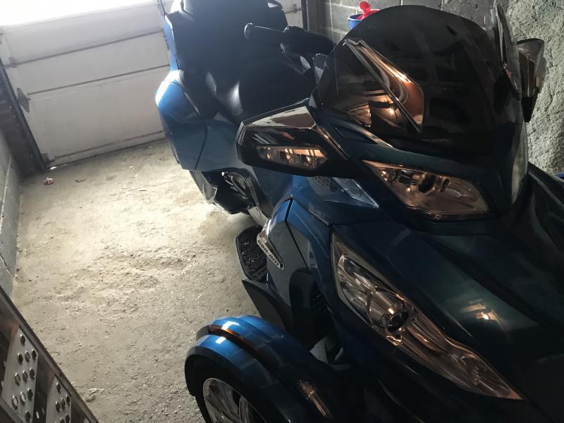 060BC185 14AA 41A3 A5B4 BD49E3B85218