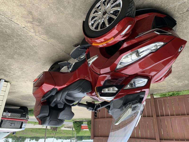 0AC505E4 6869 4EAF 8FFB 2FB22900023D