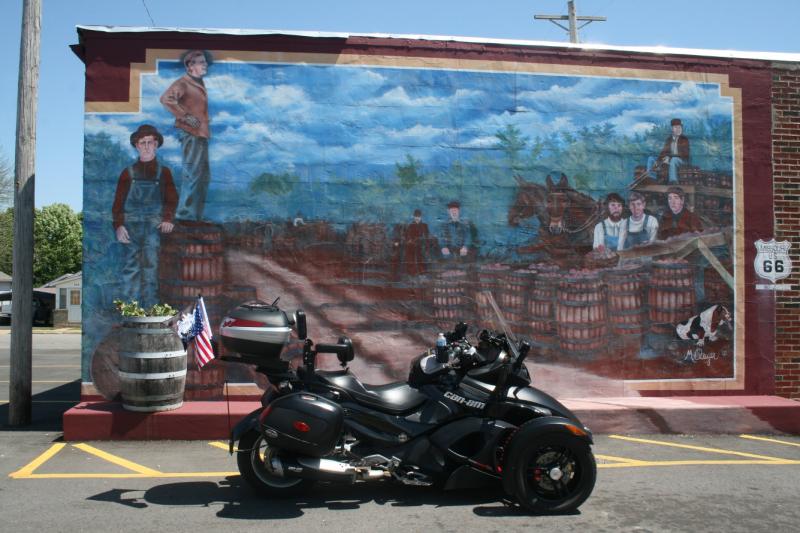 1 2012 04 23 to 04 29 Cuba mural & Spyder 040