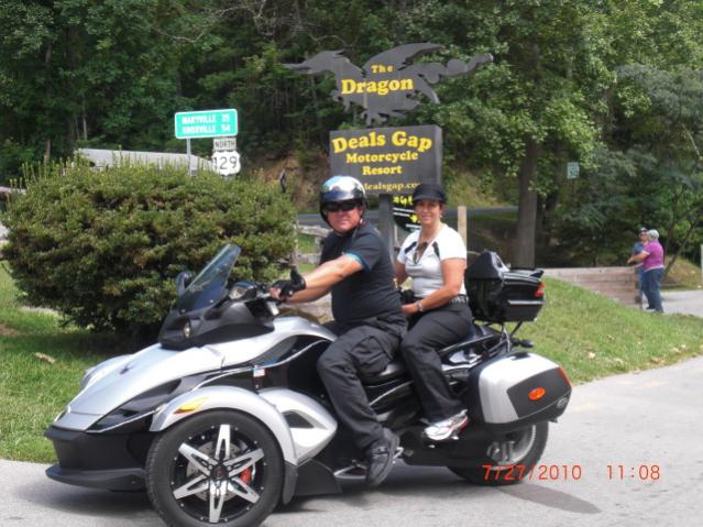 1,900 mls, 54.5 gls of gas, not bed for a spyder. I spend only $ 144.00 on gas on 1,900 mls and I heve a blast.