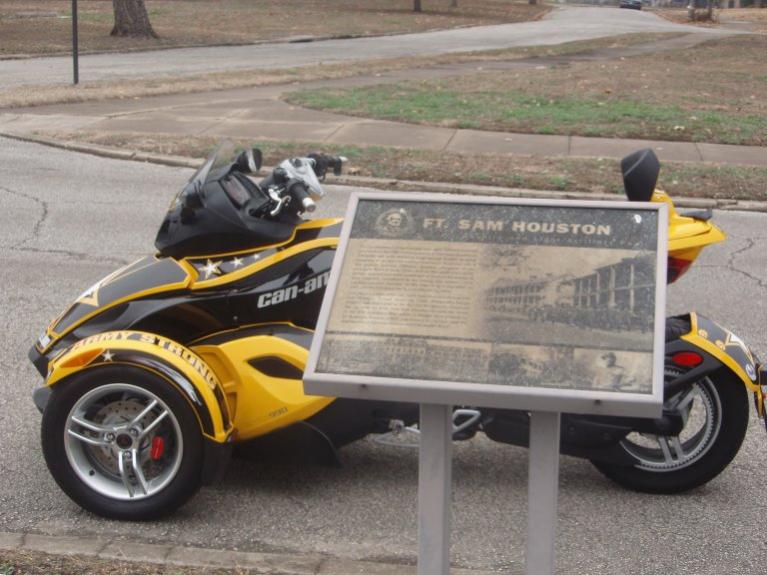 10 Historical Marker (Ft Sam Light Artillery Post)