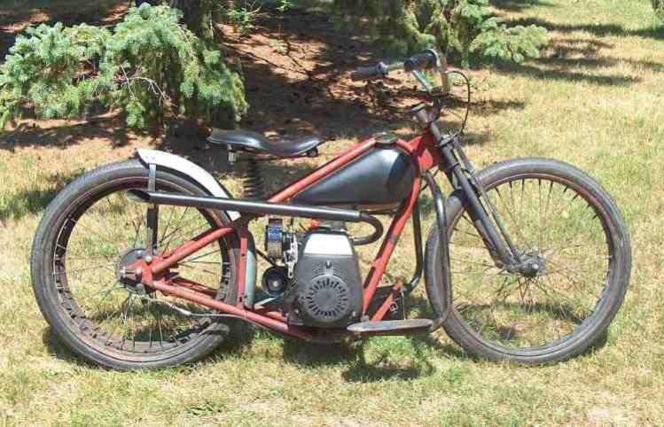 1958 Simplex Servi-cycle Hotrod
Nancy made me buy this, and she was right.  Always attracts attention, and fun to ride.  Cut down into a Bobber, with 