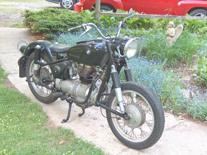 1961 BMW R27
Awaiting restoration.  I love these old BMW 250 cc singles.