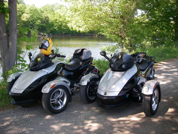 2008 05 28 14 30 25 0033

Spyders by the Hudson