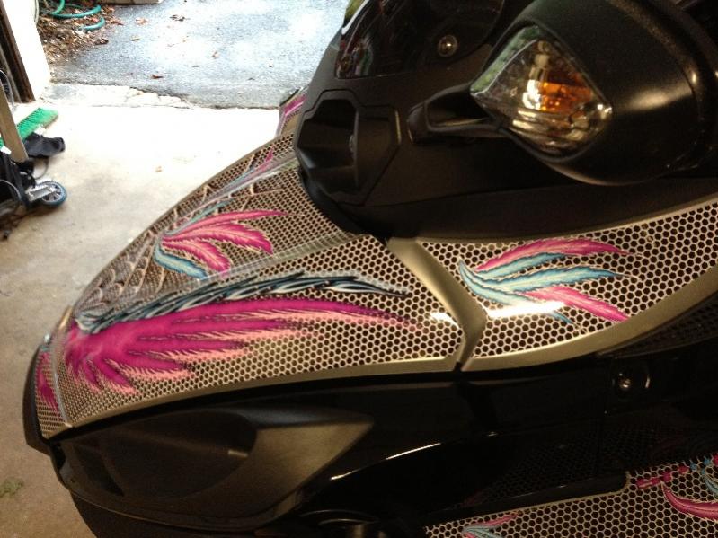 2009 SM5 Silver Spyder with custom www.powersportswraps.com skin. Front.