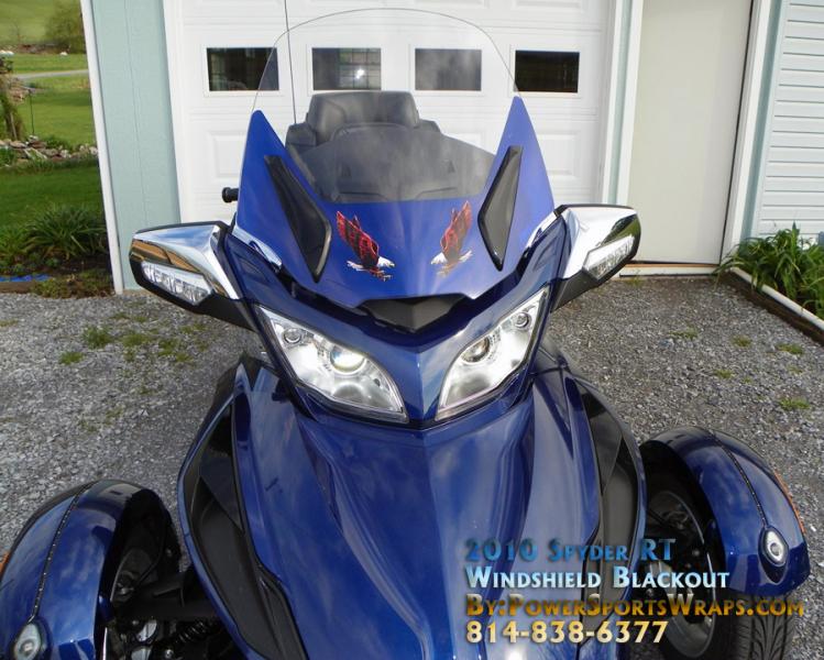 2010 RT windshield  Grand Blue Met with Screaming Eagle decals in Small