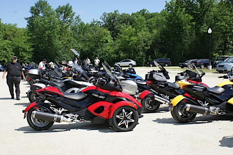 2010 Spyder event at the Lehmann Mansion  -- Thats my Red Spyder
