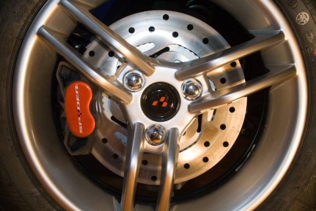 2010RSspyder CaliperTrimKit 10 - Right side Trim Kit Decal Installed