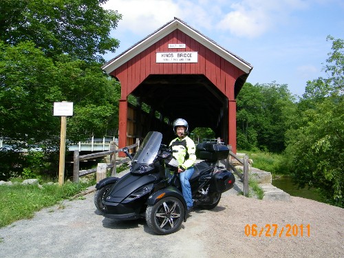 2011 06 27 Cheryl @ King's Bridge